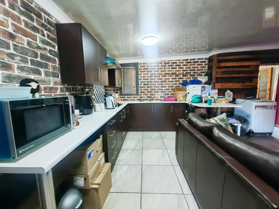 2 Bedroom Property for Sale in Miederpark North West